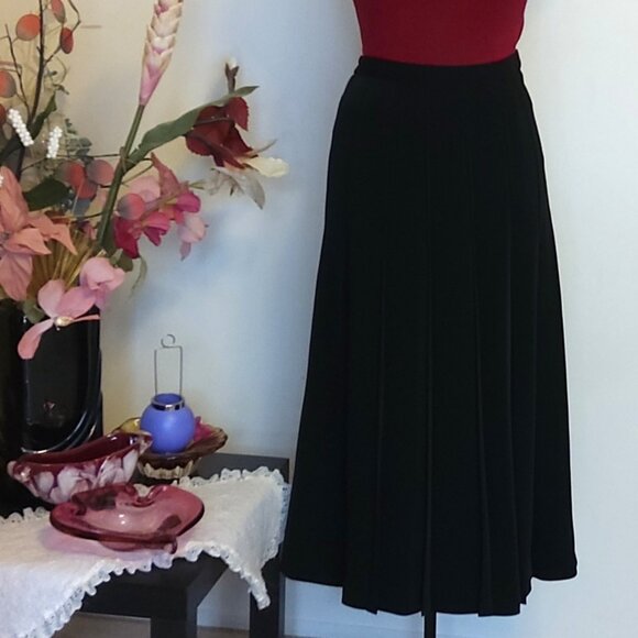 NWT Simon Chang Well Tailored High-quality Black Pleated Long Lined Skirt M - Picture 5 of 7